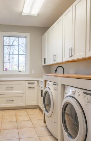 1687 Barberry Circle Freeport IL 61032