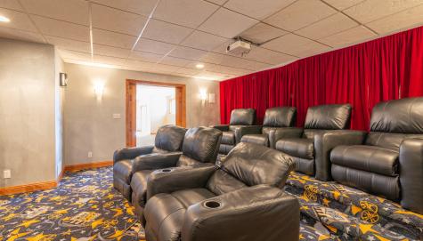 1687 Barberry Circle Freeport IL 61032