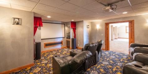 1687 Barberry Circle Freeport IL 61032