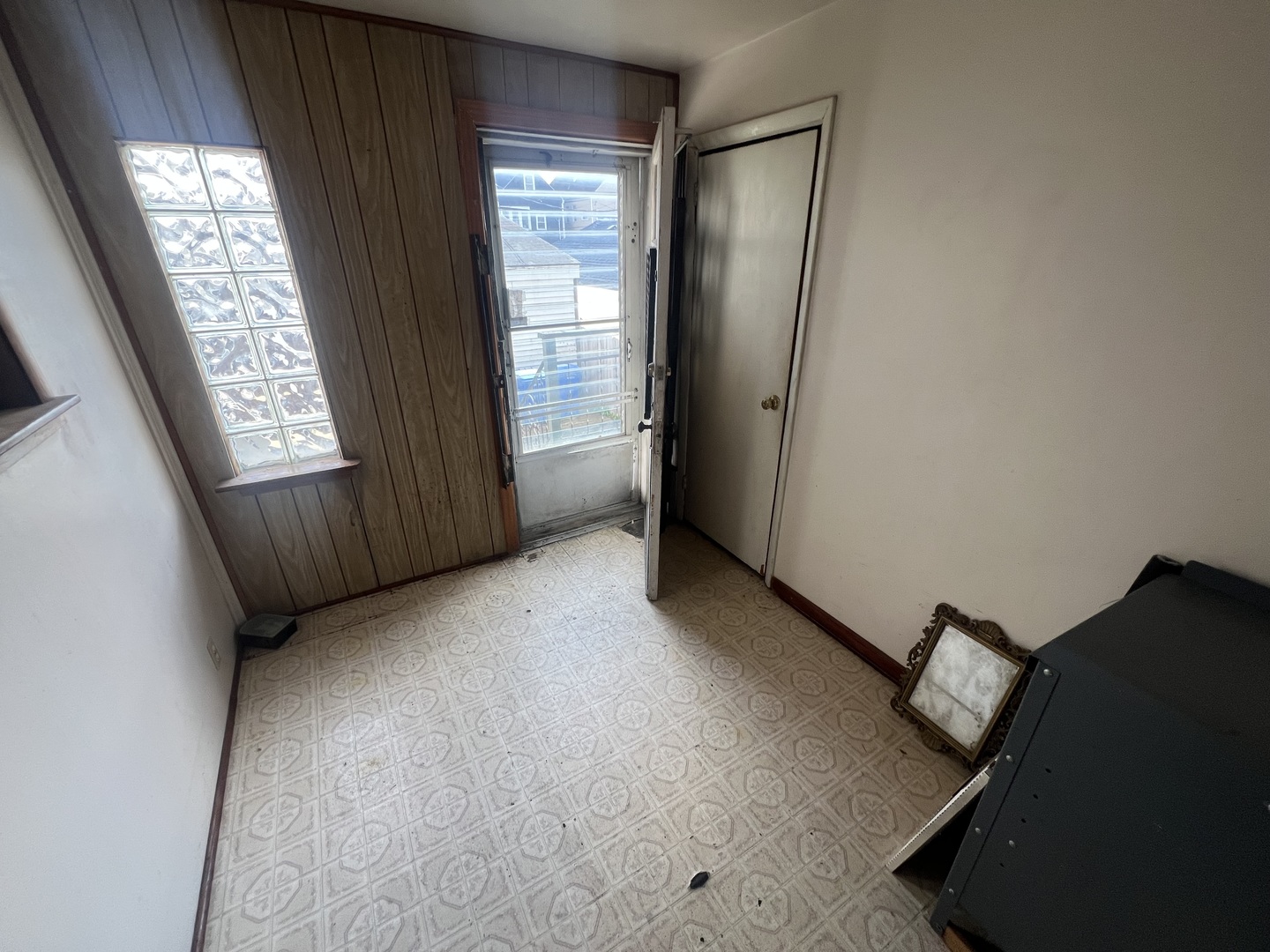 2111 West 50th Place Chicago IL 60609