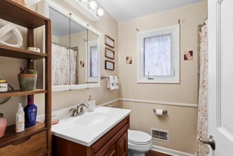 801 East Greenwood Drive Mount Prospect IL 60056