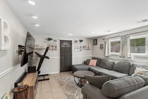 801 East Greenwood Drive Mount Prospect IL 60056