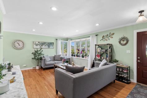 801 East Greenwood Drive Mount Prospect IL 60056