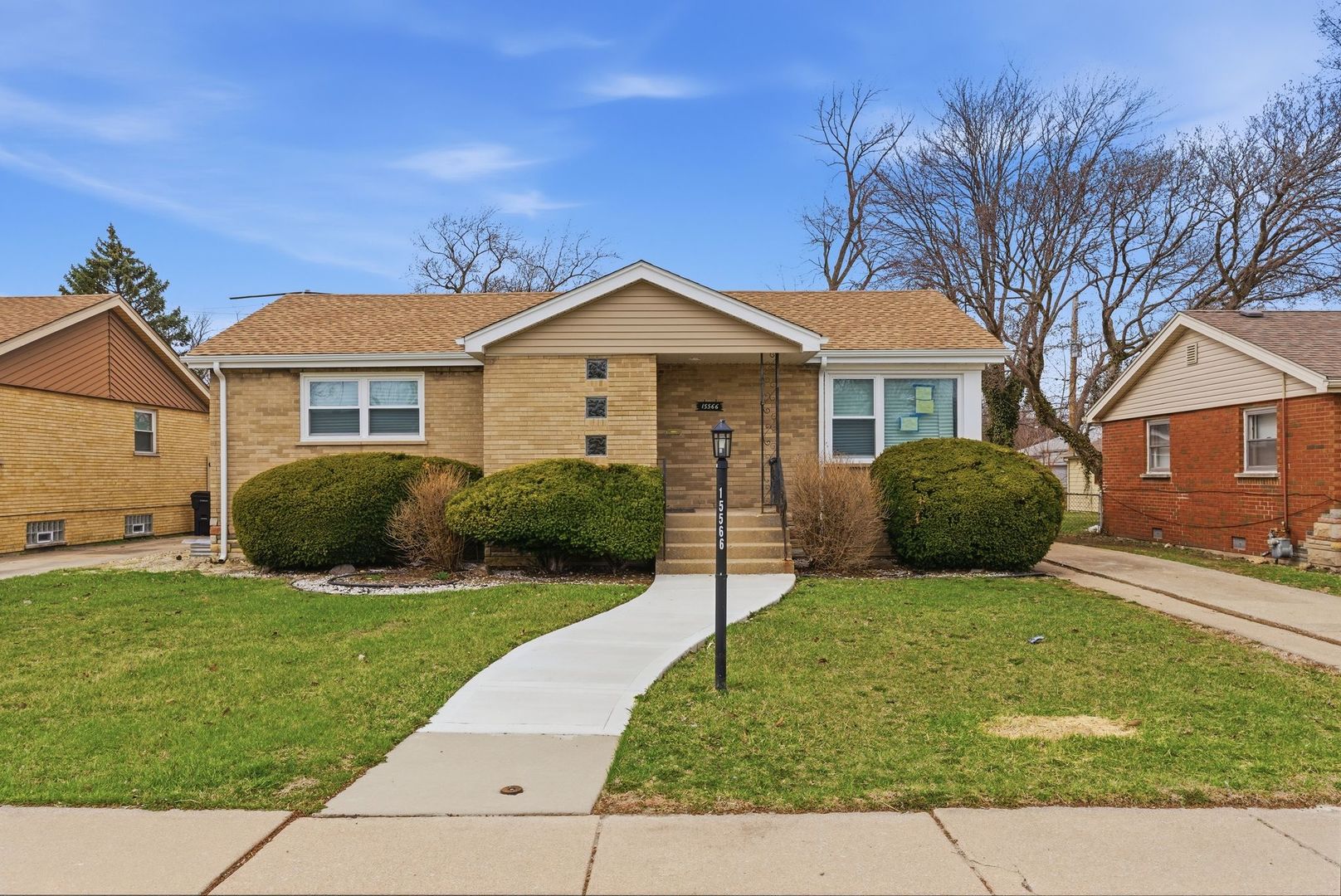 15566 Gouwens Lane South Holland IL 60473