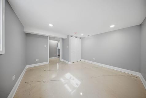 15566 Gouwens Lane South Holland IL 60473