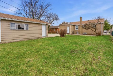 15566 Gouwens Lane South Holland IL 60473