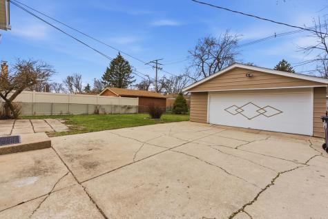 15566 Gouwens Lane South Holland IL 60473