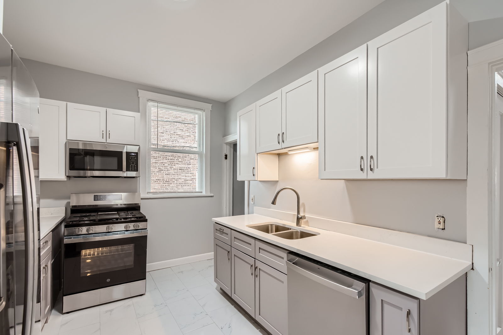 7449 South Vernon Avenue Chicago IL 60619