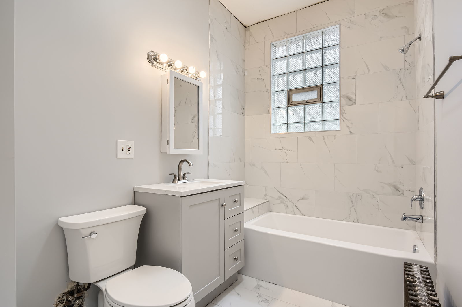 7449 South Vernon Avenue Chicago IL 60619