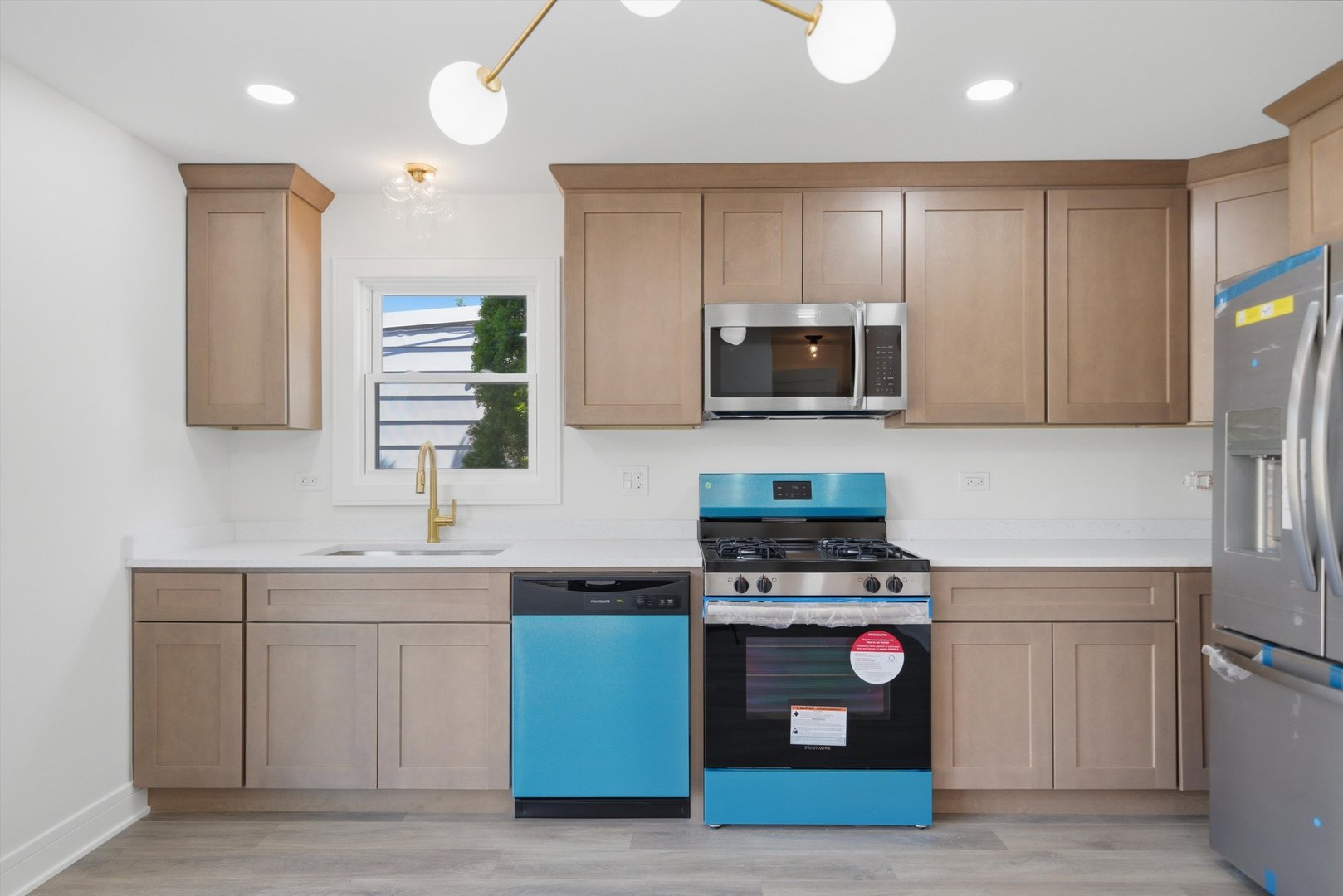 2714 North New England Avenue Chicago IL 60707