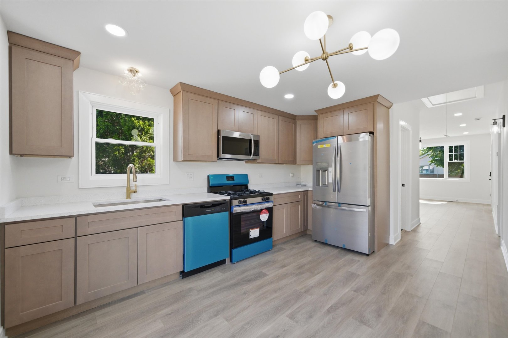 2714 North New England Avenue Chicago IL 60707