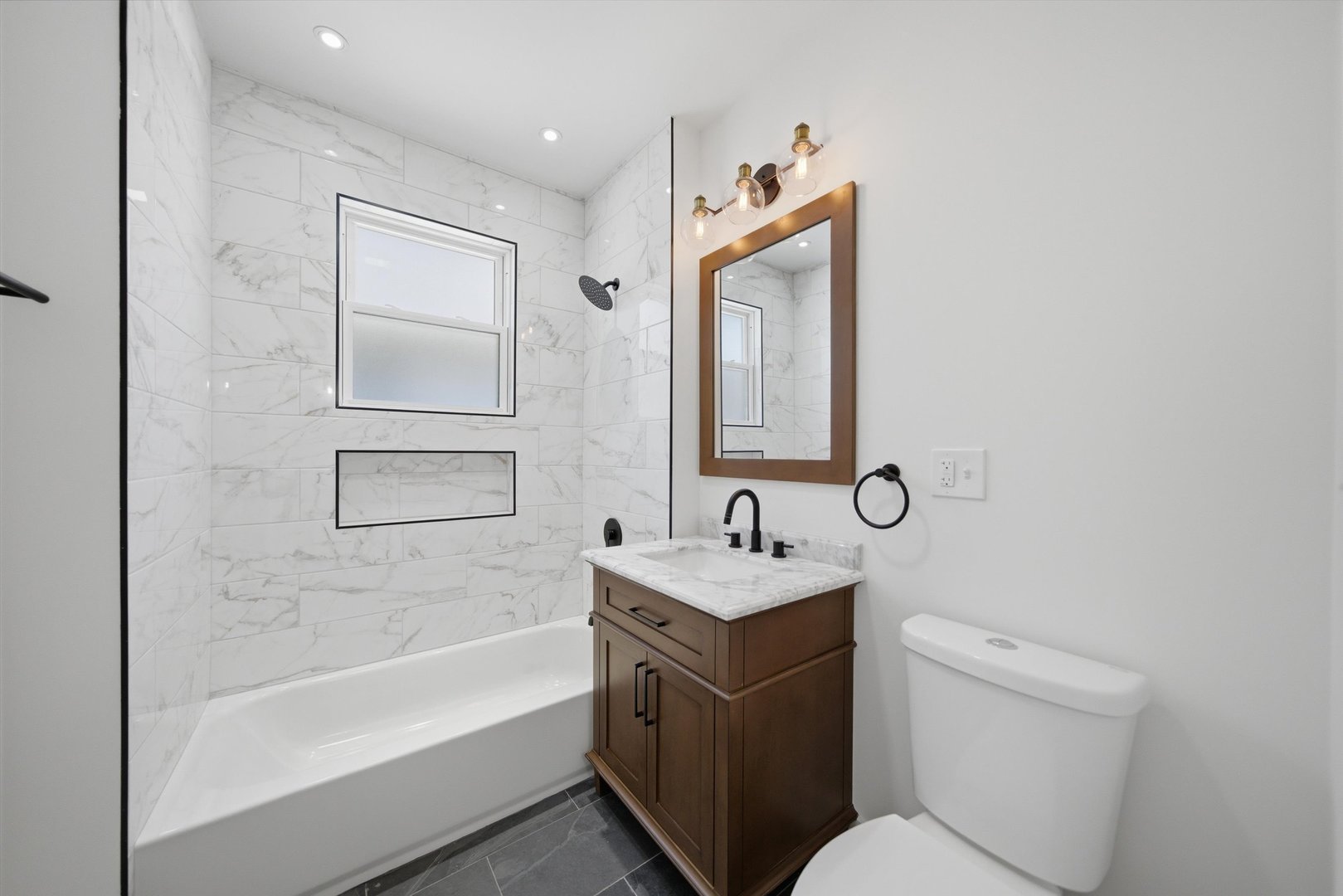 2714 North New England Avenue Chicago IL 60707