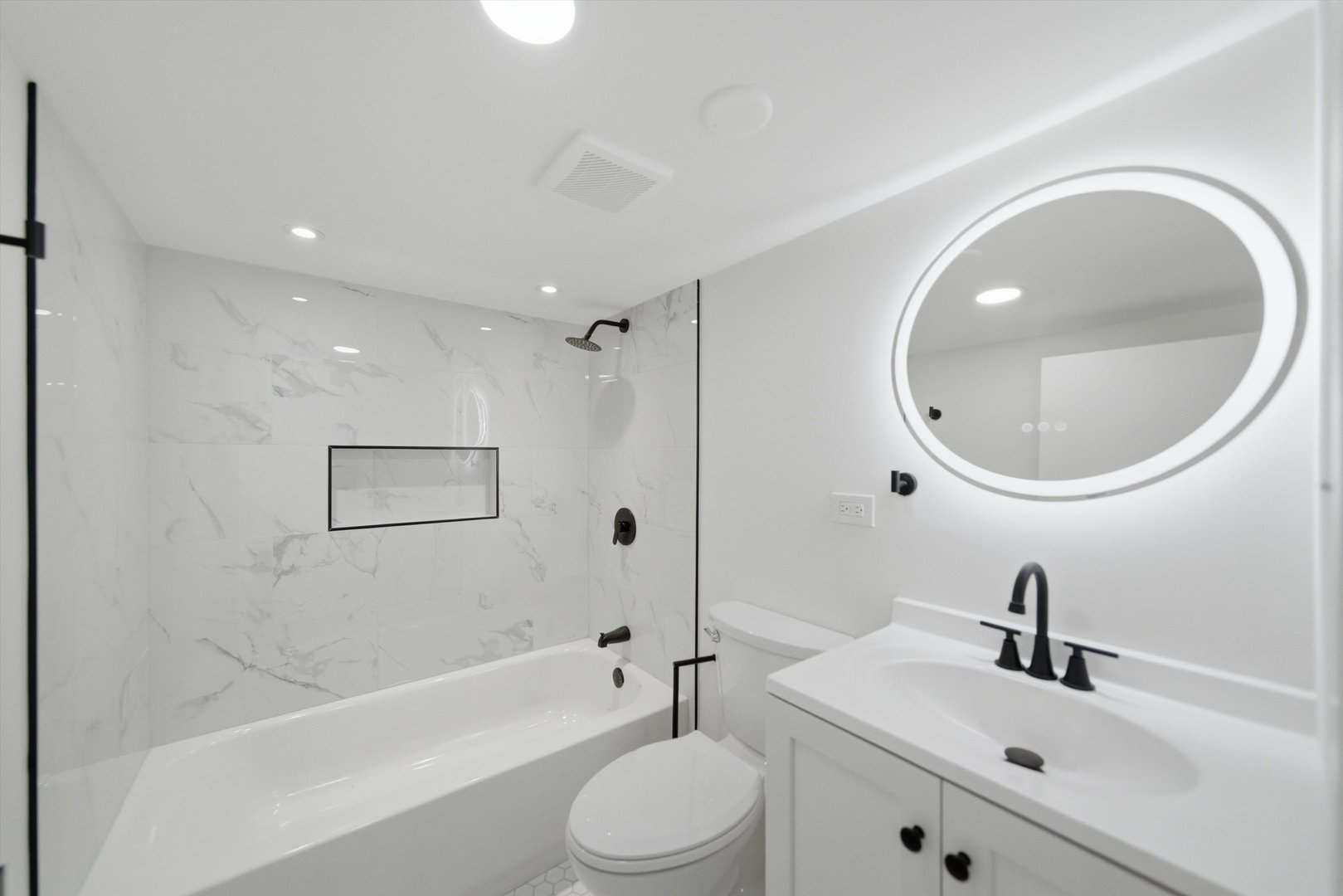 2714 North New England Avenue Chicago IL 60707