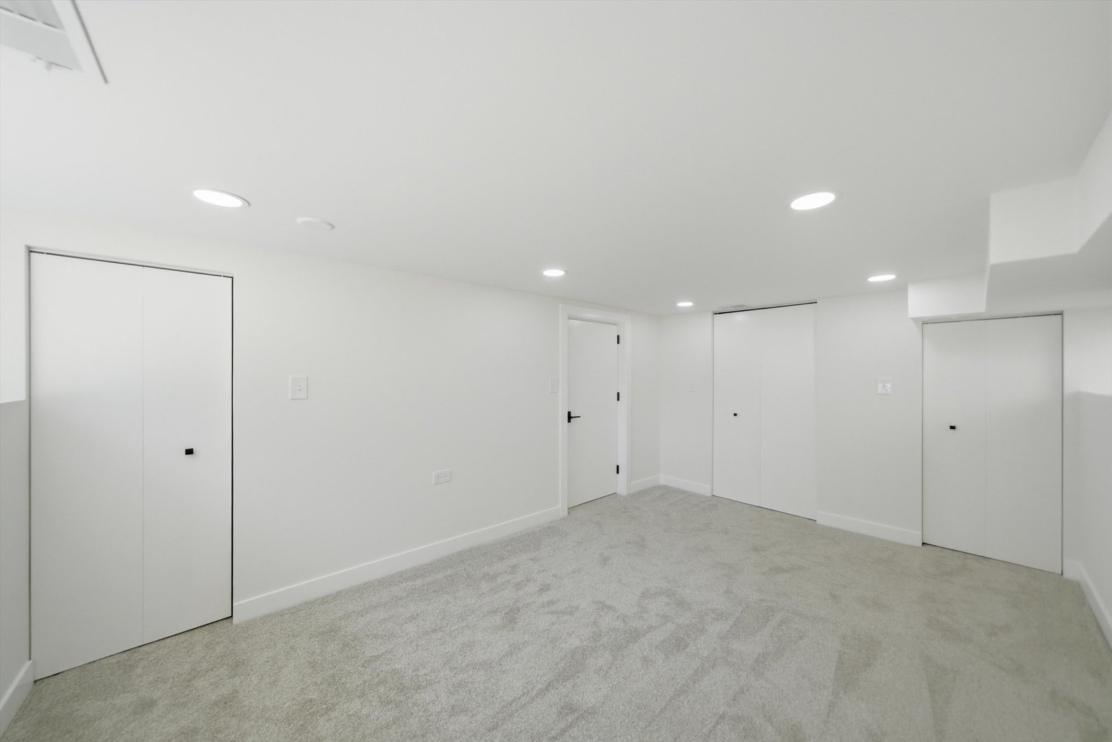 2714 North New England Avenue Chicago IL 60707