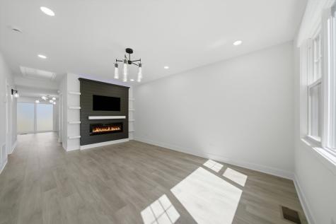 2714 North New England Avenue Chicago IL 60707