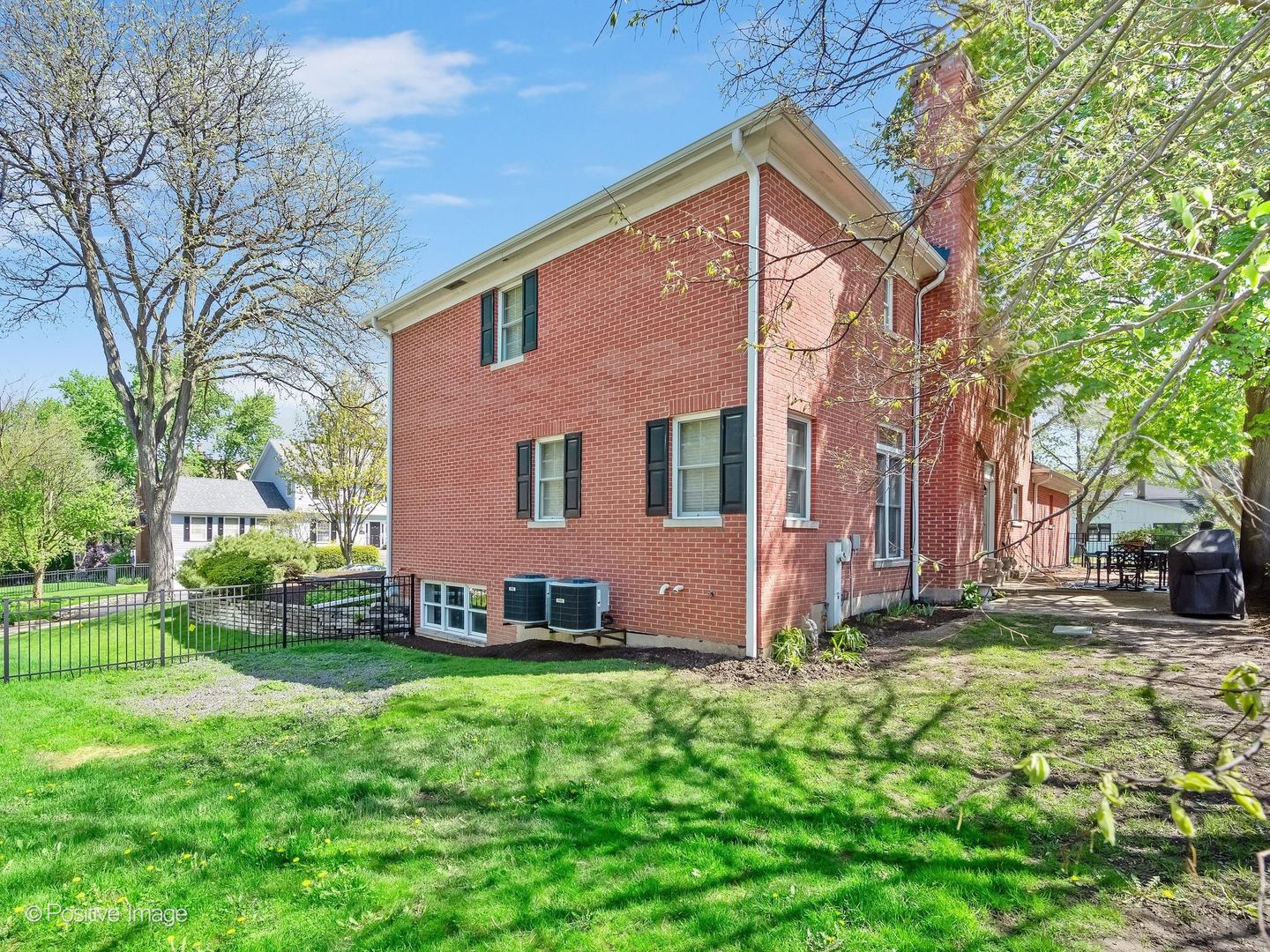 800 West 7th Street Hinsdale IL 60521