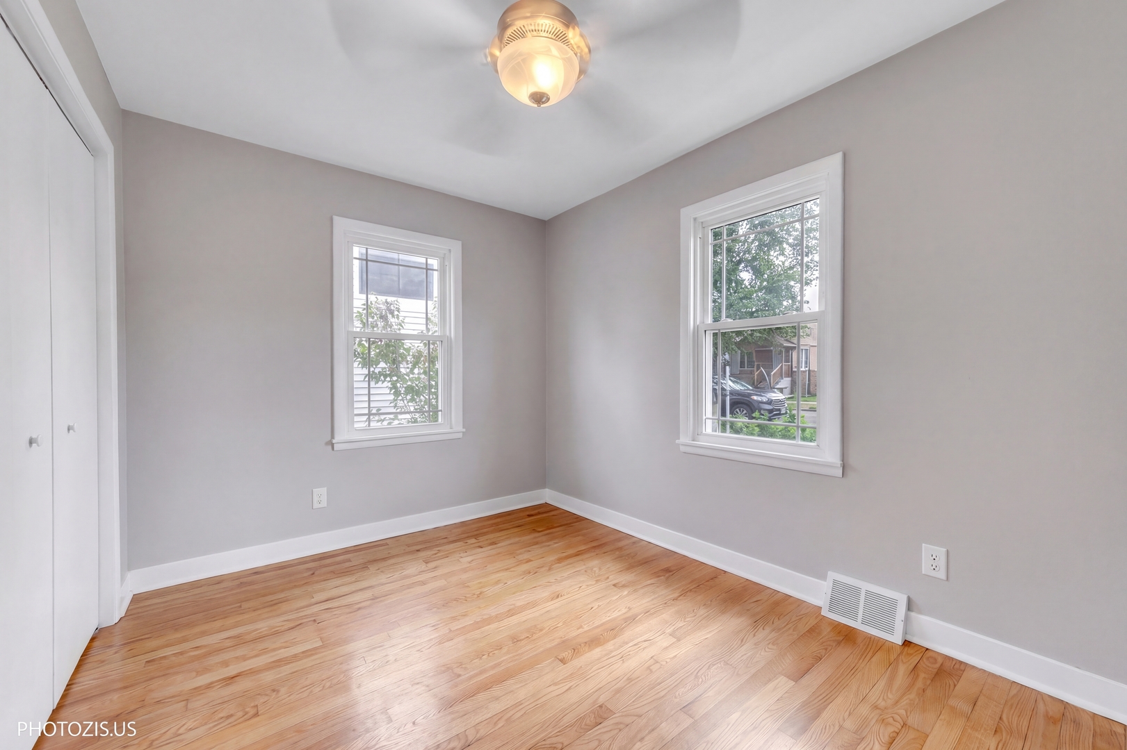 3330 North Orange Avenue Chicago IL 60634