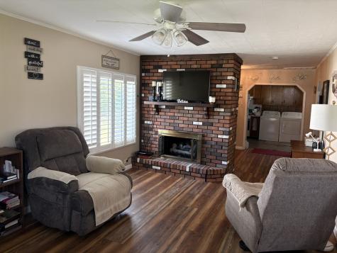 114 West Parrish Street Benton IL 62812
