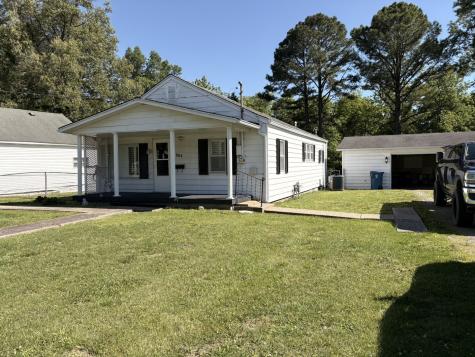 114 West Parrish Street Benton IL 62812