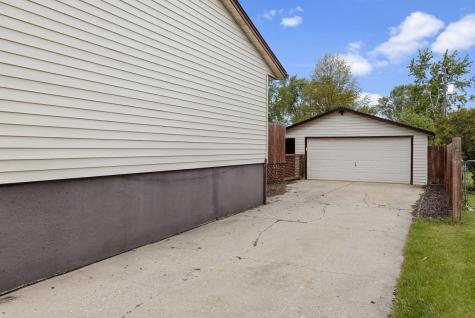 2120 Coronet Road Loves Park IL 61111