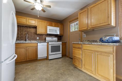 2120 Coronet Road Loves Park IL 61111