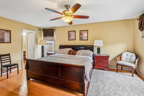 214 Carmelhead Lane Schaumburg IL 60193