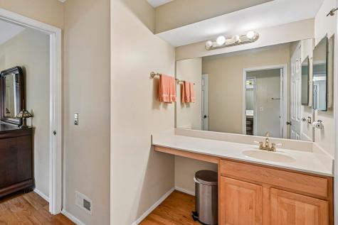 214 Carmelhead Lane Schaumburg IL 60193