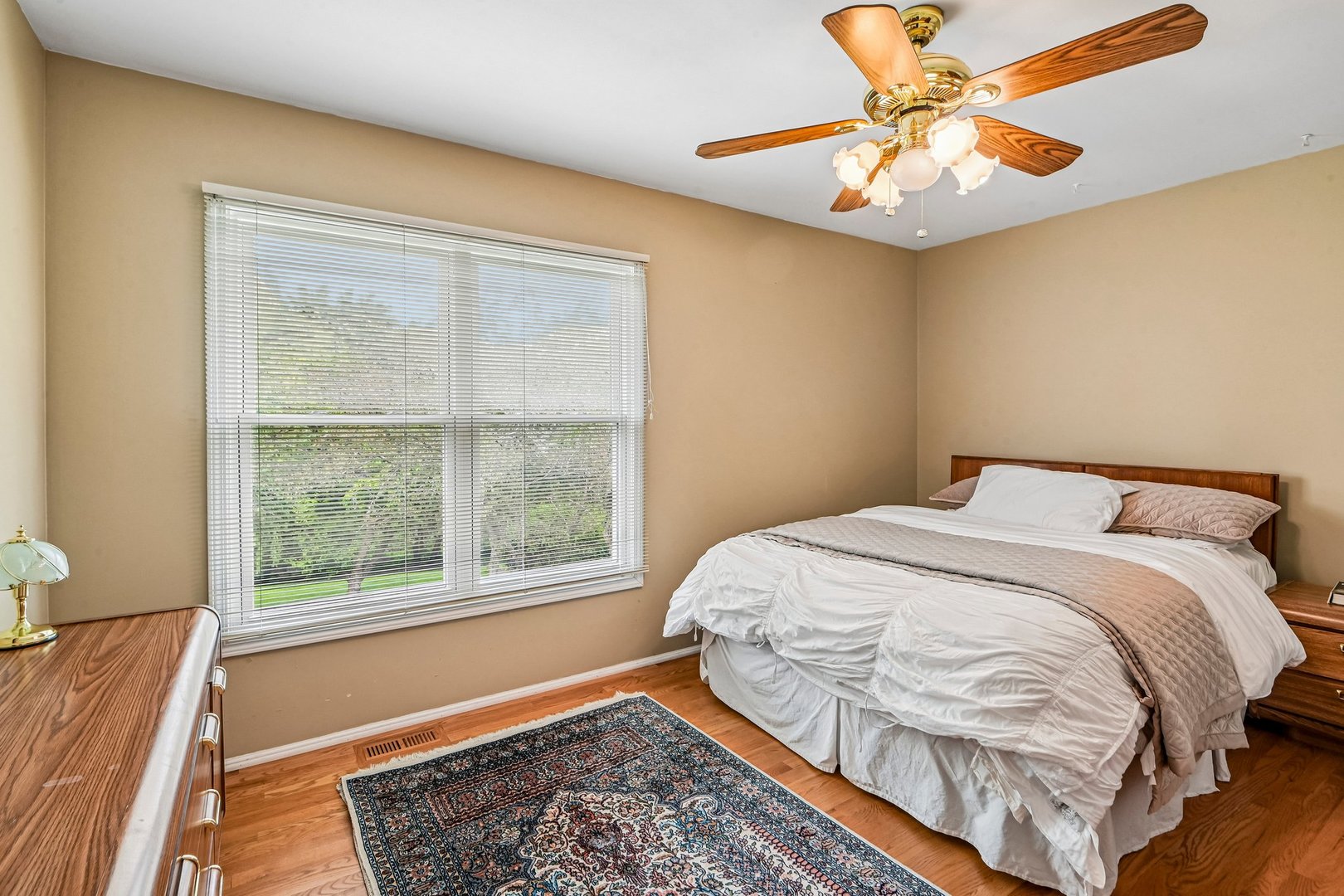 214 Carmelhead Lane Schaumburg IL 60193