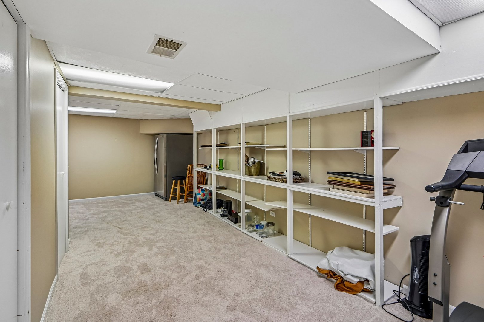 214 Carmelhead Lane Schaumburg IL 60193