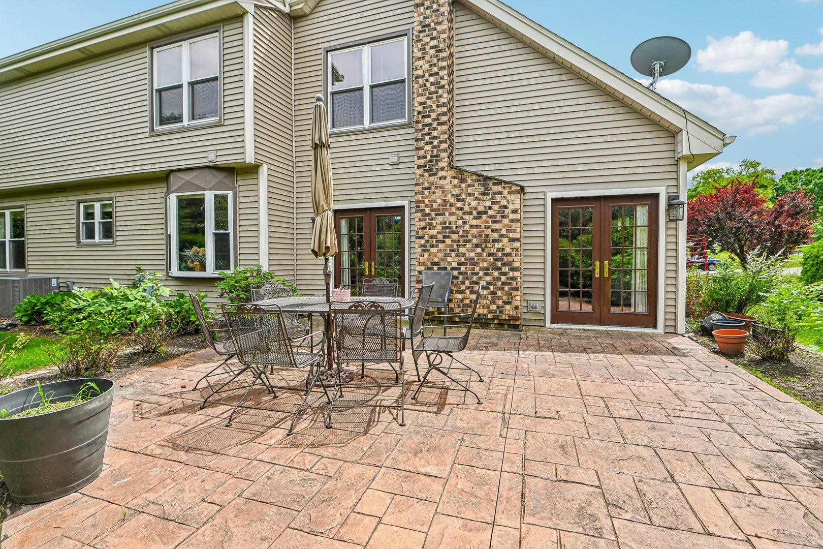 214 Carmelhead Lane Schaumburg IL 60193