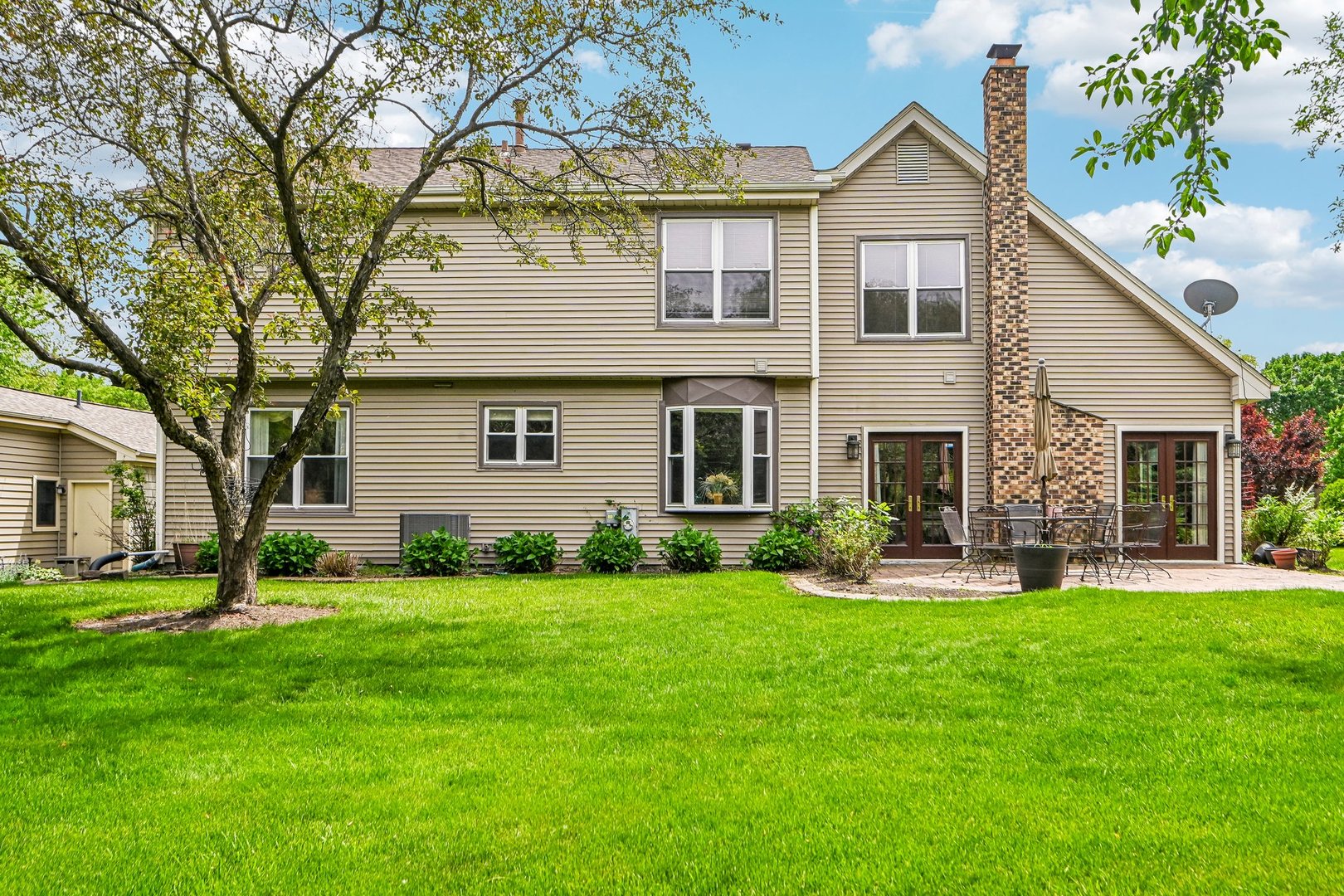 214 Carmelhead Lane Schaumburg IL 60193