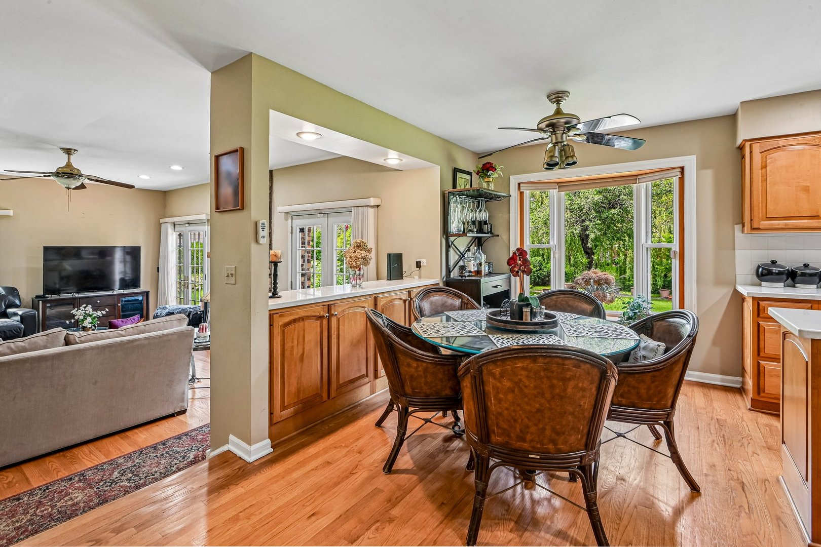 214 Carmelhead Lane Schaumburg IL 60193