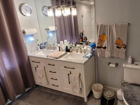 7432 West Gregory Street Chicago IL 60656