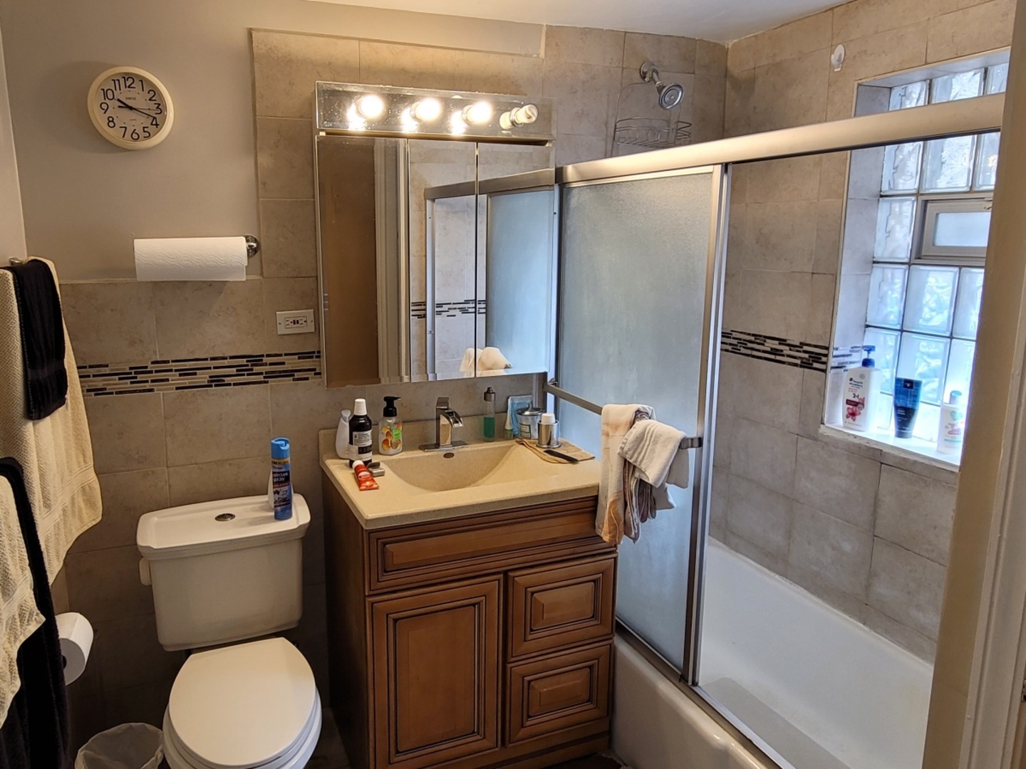7432 West Gregory Street Chicago IL 60656