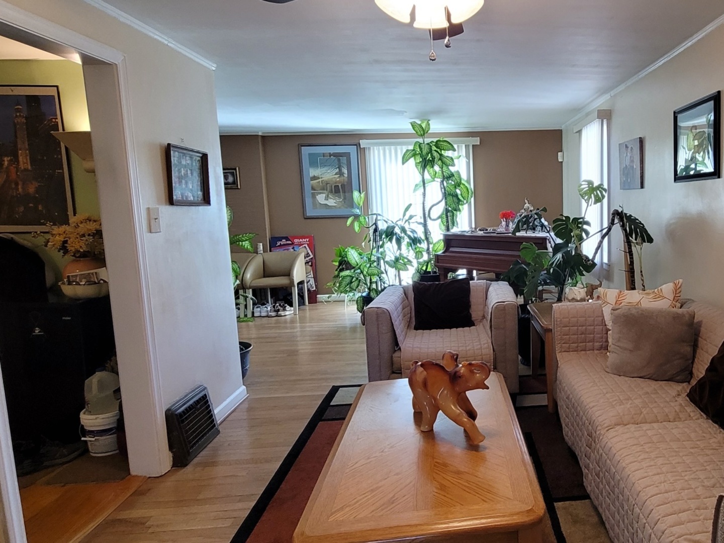 7432 West Gregory Street Chicago IL 60656