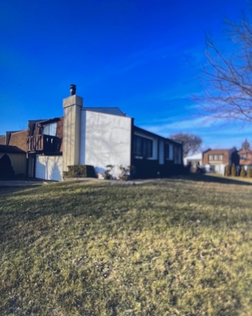 12 Hawthorne Square Indian Head Park IL 60525