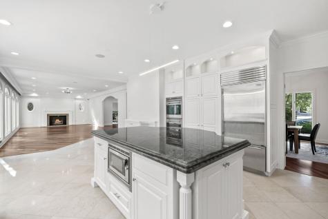 6447 Manor Drive Burr Ridge IL 60527