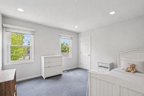 250 Wilshire Road Lake Forest IL 60045