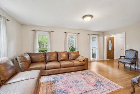 250 Wilshire Road Lake Forest IL 60045