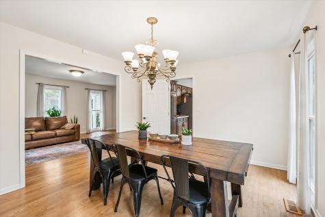 250 Wilshire Road Lake Forest IL 60045