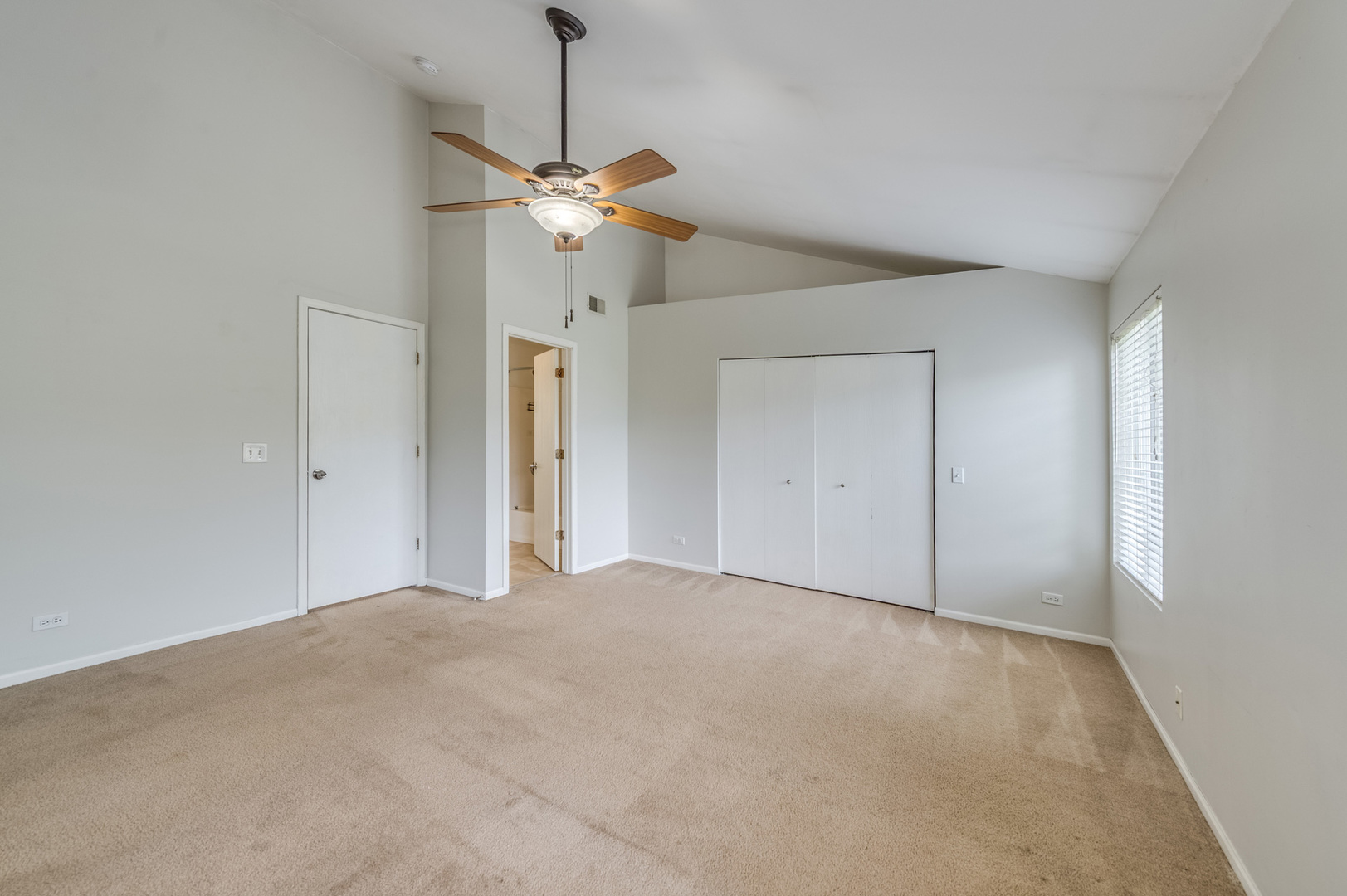 973 Mesa Drive Lake In The Hills IL 60156
