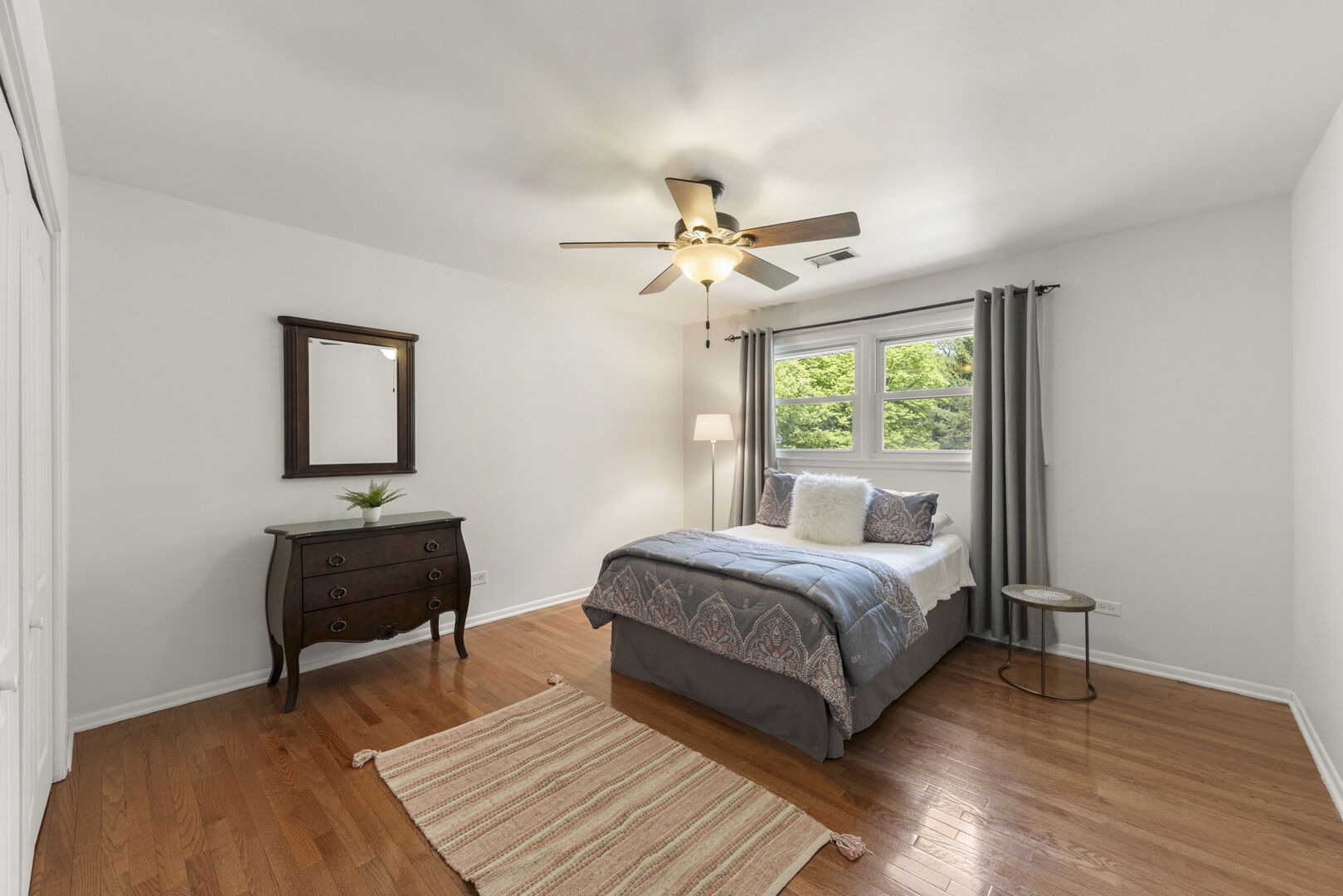 188 South Ellyn Avenue Glen Ellyn IL 60137