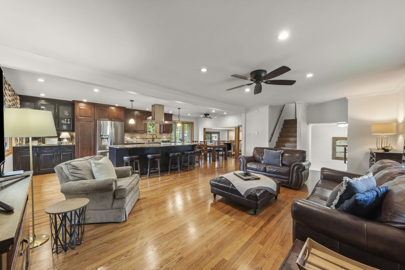 188 South Ellyn Avenue Glen Ellyn IL 60137