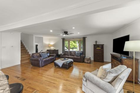 188 South Ellyn Avenue Glen Ellyn IL 60137