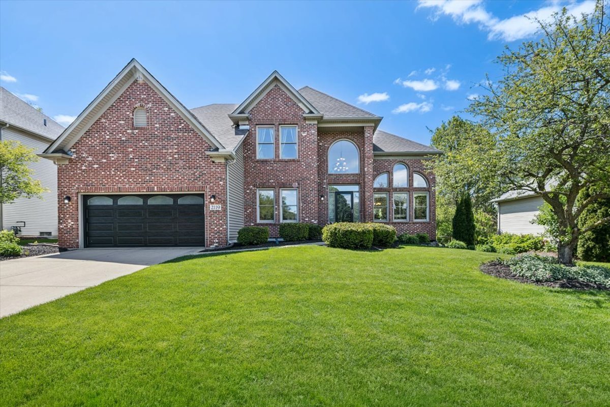 2119 West Thornwood Drive South Elgin IL 60177