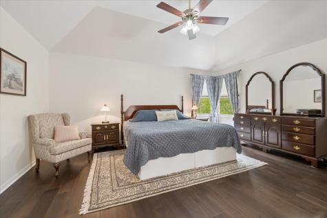 2119 West Thornwood Drive South Elgin IL 60177