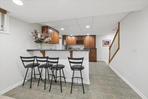 2119 West Thornwood Drive South Elgin IL 60177