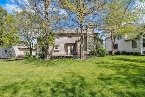 2119 West Thornwood Drive South Elgin IL 60177