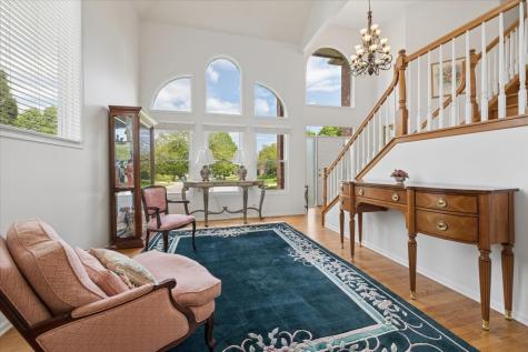 2119 West Thornwood Drive South Elgin IL 60177