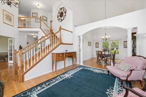 2119 West Thornwood Drive South Elgin IL 60177